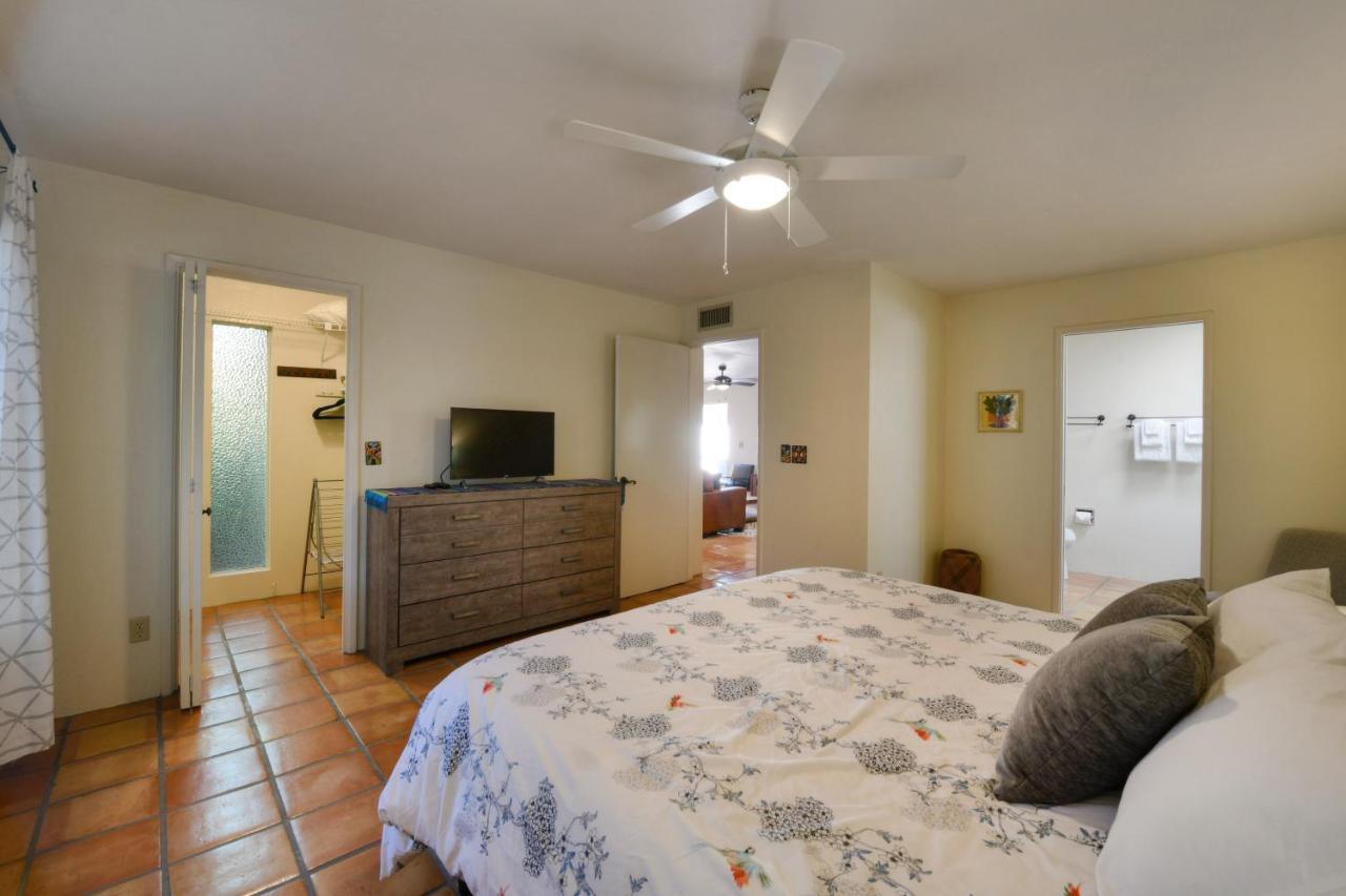 Esplendora Apartment Тусон Екстериор снимка